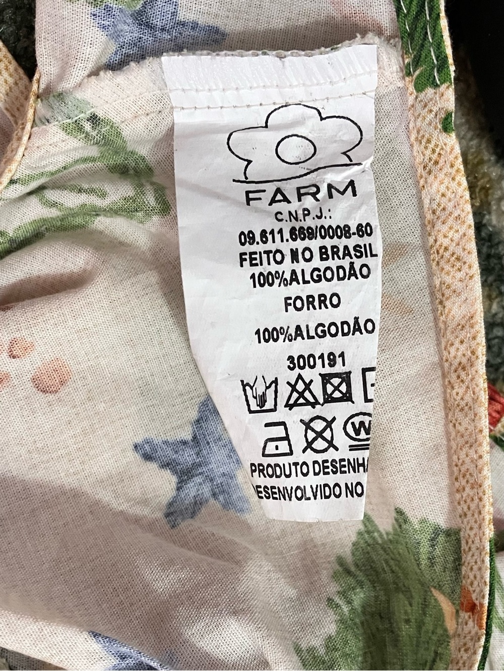 Farm Rio Crop Top - Picture 9 of 10